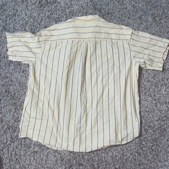 L.L. Bean Short Sleeve Buttondown - Picture 2 of 3